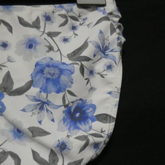 URBAN KIDS | size 6 | White and Blue Floral Bikini Set - Picture 16 of 16